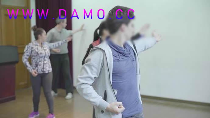 �׽
